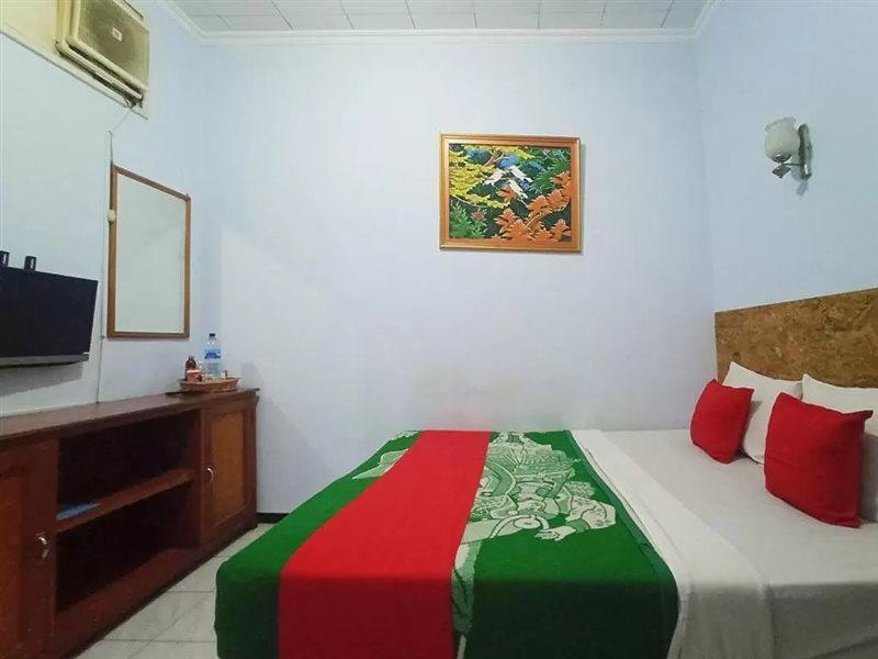 Hotel Palem 2 Syariah Malang Redpartner Exterior photo