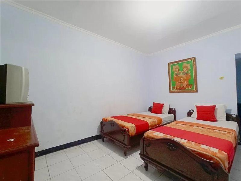 Hotel Palem 2 Syariah Malang Redpartner Exterior photo